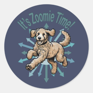 Sticker Rond Zoomie Time Golden Doodle