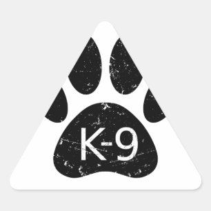 Sticker Triangulaire Paw Chien en Perdu Grunge K-9