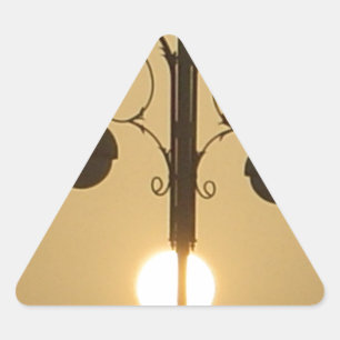 Sticker Triangulaire Serene Victorian Vintage Street Lampe Sunset Sky