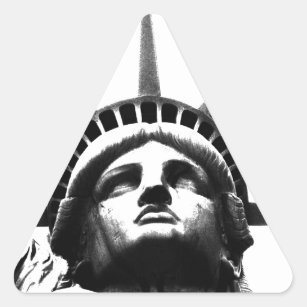 Sticker Triangulaire Statue noire et blanche de la Liberté