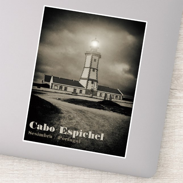 Sticker Vieux phare par une nuit de tempête (Old lighthouse on a storm night. sticker)