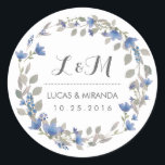 Sticker vintage Fleur Bleue Fleur Wreath Wedding F<br><div class="desc">Vintage et rustique mariage à couronne florale merci sticker. Décoré avec des dessins aquarelles de fleurs, feuilles et baies. Monogramme autocollant pour les sceaux de mariage ou d'enveloppe faire-part de mariage. Customiser le libellé pour toute occasion spéciale. Bonsoir de printemps, étiquette de douche nuptiale, fête d'anniversaire, dîner fiançailles, baby shower...</div>