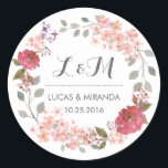 Sticker vintage Rustique Floral Wreath Wedding Fav<br><div class="desc">Vintage et rustique mariage à couronne florale merci sticker. Décoré avec des dessins aquarelles de fleurs, feuilles et baies. Monogramme autocollant pour les sceaux de mariage ou d'enveloppe faire-part de mariage. Customiser le libellé pour toute occasion spéciale. Bonsoir de printemps, étiquette de douche nuptiale, fête d'anniversaire, dîner fiançailles, baby shower...</div>