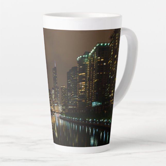 Storm Brexer sur Chicago Latte Mug (Angle droit)