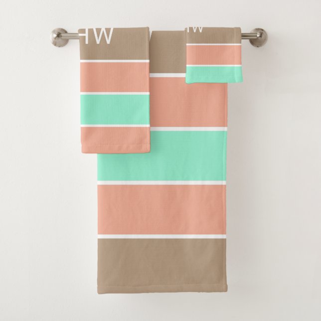 Stripes Motif Custom Monogram ensemble de serviett (En situation)