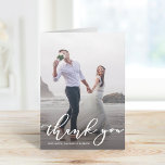 Stylish Calligraphie Script Mariage Photo Merci<br><div class="desc">Carte de remerciements Mariage simple et design. Merci à ceux qui ont aidé à célébrer ensemble votre nouvelle vie ! Customisez des cartes de remerciements avec votre propre texte et photo mariage préférée.</div>