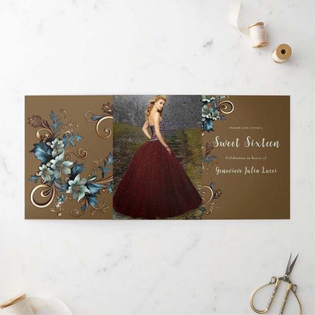 Stylish Floral Sweet 16 Party Invitation (Extérieur)