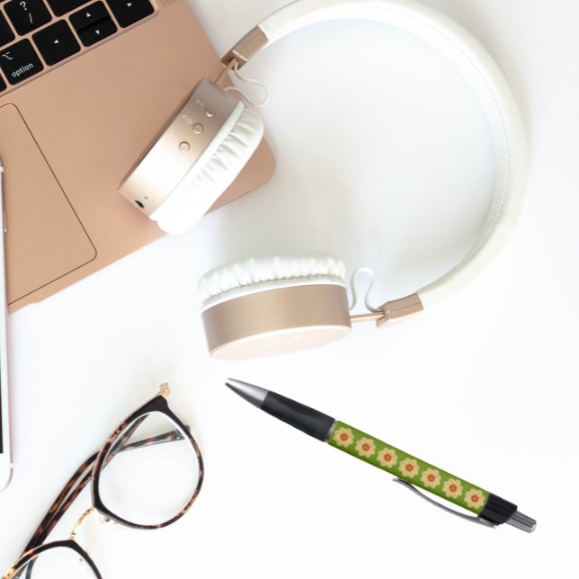 Stylo Dahlia Jaune sur le modèle Floral Vert (In Situ)