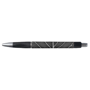 Stylo Feuille lumineuse noir et blanc en gros plan