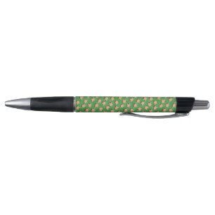 Stylo Le bois naturel sur le vert