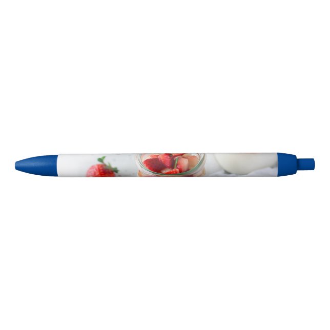Stylo Noir fraises et crème (Devant)