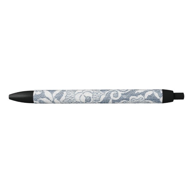 Stylo Noir Image florale blanche de dentelle de denim bleu (Devant)
