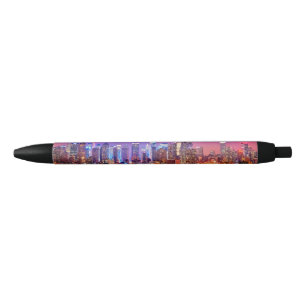Stylo Noir Midtown Manhattan la nuit avec l'empire Stae