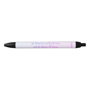 Stylo Noir Nom de la citation motrice pastel violet