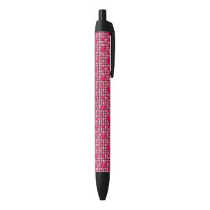 Stylo Noir Pile rose avec des coeurs