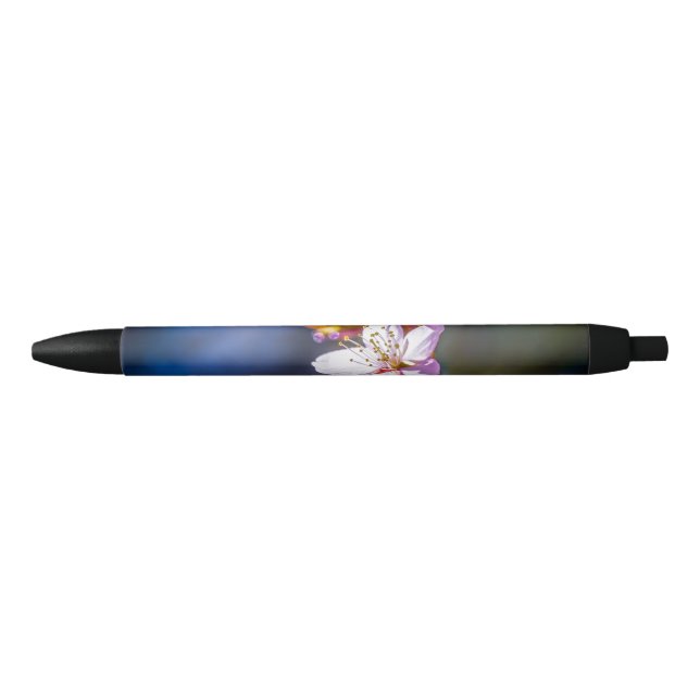 Stylo Noir Sakura - Fleur de cerise japonaise (Devant)