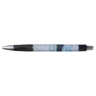Stylo Paysage glaciaire arctique avec neige et pics