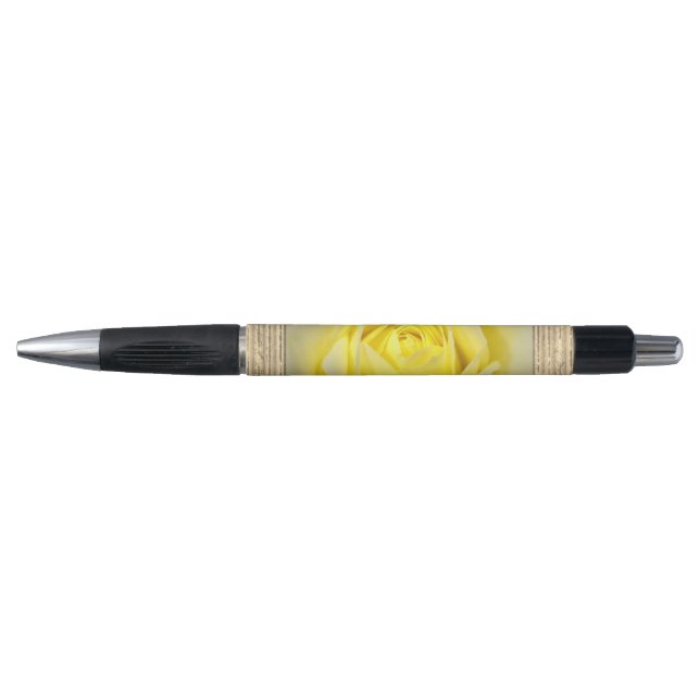Stylo Rose jaune de près (Devant)
