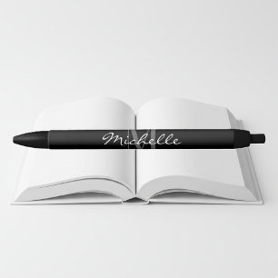 Stylos nommés noirs et blancs fascinants de
