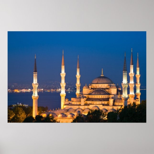 Sultan Ahmed Mosque during twilight Poster (Devant)