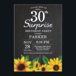 Sunflower Surprise 30e anniversaire Invitation<br><div class="desc">Sunflower Surprise 30th Birthday Invitation. Fleurs florales et Arrière - plan de tableau noir. Country Vintage Retro. Femmes Anniversaire. 12ème 13ème 15ème 16ème 18ème 20ème 21ème 30ème 40ème 50ème 60ème 70ème 80ème 90ème 100ème, tout âge. Numérique imprimable. Pour plus de personnalisation, cliquez sur le bouton "Customiser" et utilisez notre outil...</div>