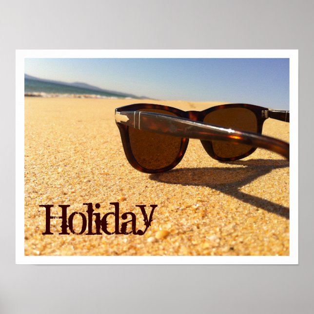 Sunglasses on the Beach Poster (Devant)