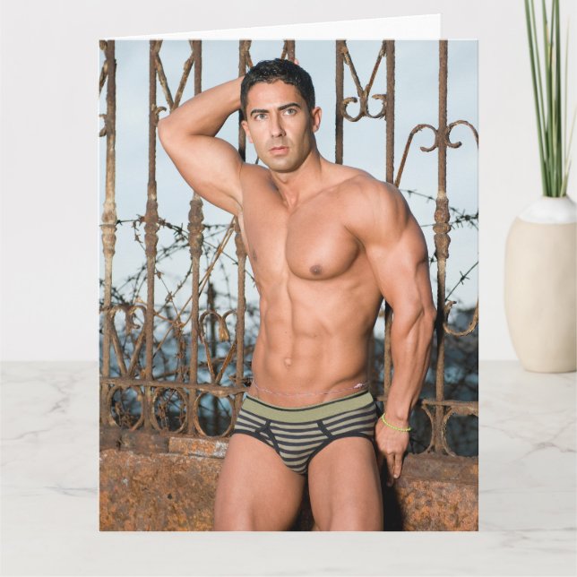 Sur la carte de voeux LGBT Hot Guy Balcony (Devant)