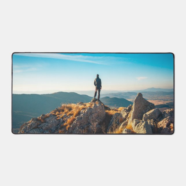 Sur les rochers d'automne majestueux (Recto)