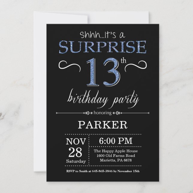 Surprise 13e anniversaire Invitation noir et bleu (Devant)
