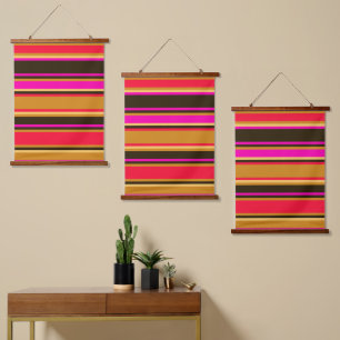Suspendue Jeu de Tapisserie triple or, rouge & Magenta