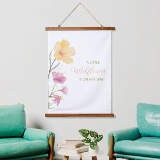 Suspendue Une petite fleur sauvage est en route Tapisserie
