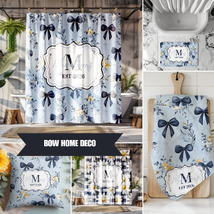 Coussin Monogramme Floral Élégant avec Ruban Bleu Personna