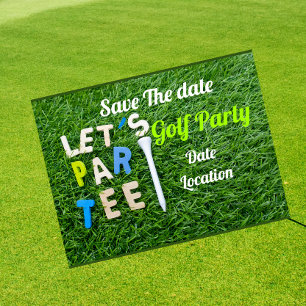 Golf carte golf balle et tee-on green avec amour