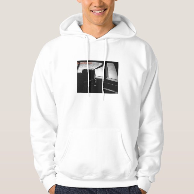 Sweat - shirt à capuche abandonné de véhicule (Devant)