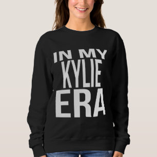 Sweatshirt À l'ère de ma Kylie Réunion de famille Squad Préno
