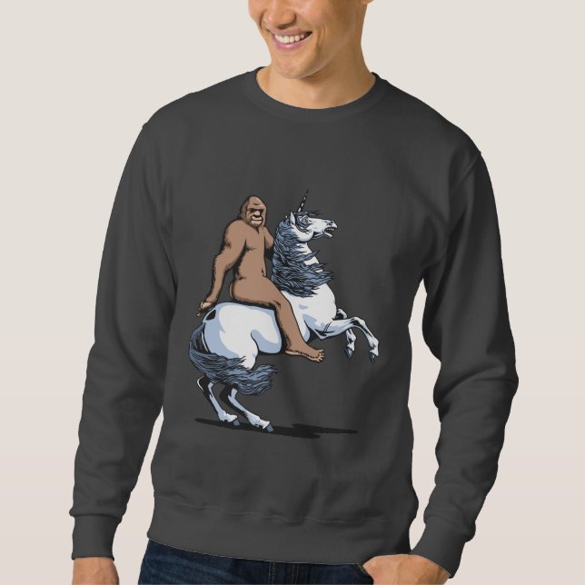 Sweatshirt Bigfoot montant une licorne (Devant)