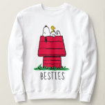 Sweatshirt cacahuètes | Snoopy & Woodstock Doghouse<br><div class="desc">Découvrez ce design amusant de cacahuètes avec Snoopy et Woodstock.</div>