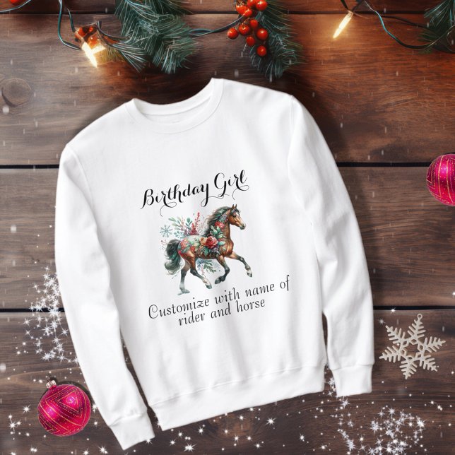 Sweatshirt Cheval d'hiver aux fleurs (Enjoy this Festive Christmas design! Customize with your favorite holiday event or greeting.)