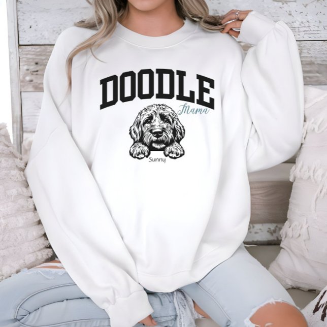 Sweatshirt College Style Script Doodle Maman (Créateur téléchargé)