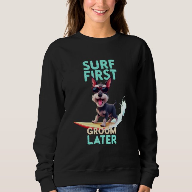 Sweatshirt Cool Schnauzer Surfing Dog (Devant)
