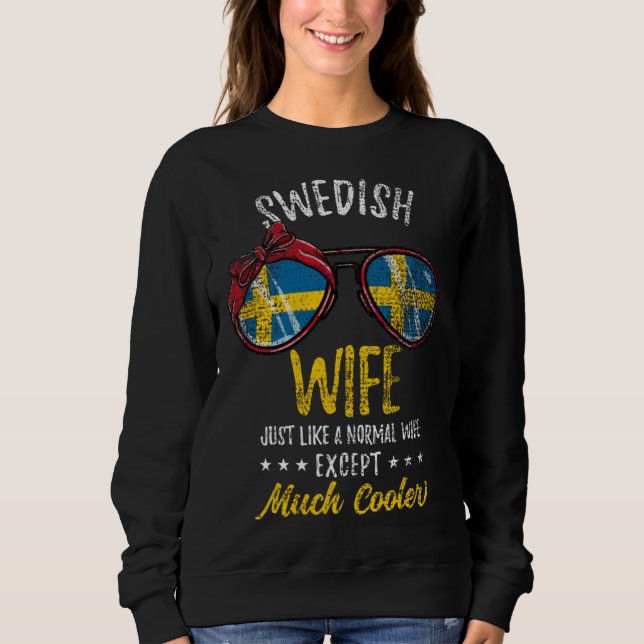 Sweatshirt Cool Swedish Wife Sunglasses Swedish Family Vintag (Devant)