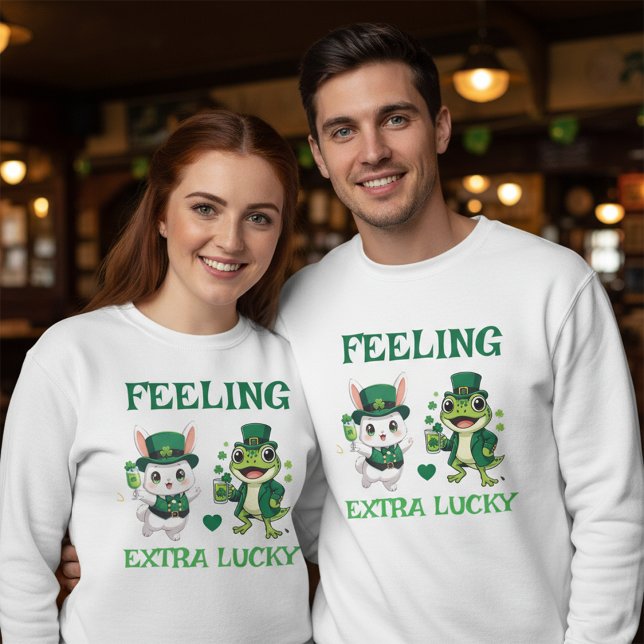 Sweatshirt Custom Text St. Patrick's Day Frog and Bunny (Créateur téléchargé)