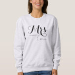 Sweatshirt Élégant script noir personnalisé Mariée future Mme<br><div class="desc">Élégant script noir Personnalisé Mariée Futur Mme sweatshirt.</div>