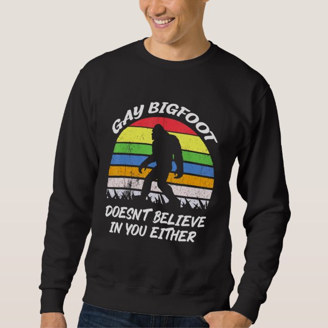 Sweatshirt Gay Bigfoo Rainbow Sasquatch Retro Vintage Pro (Devant)