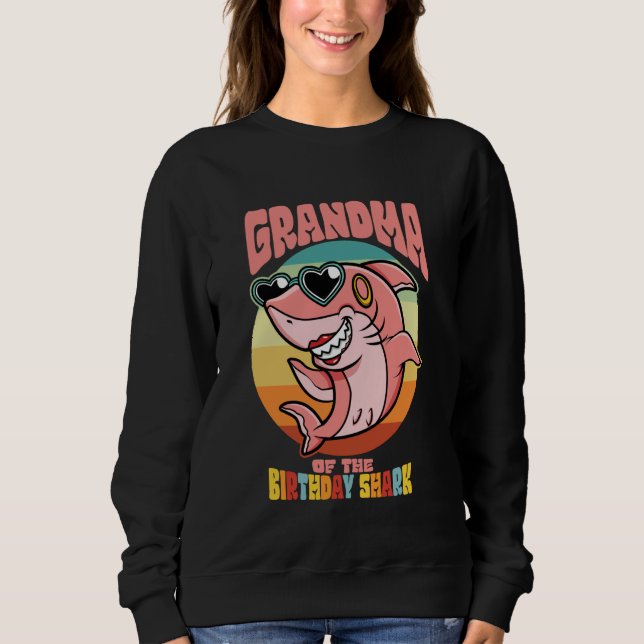 Sweatshirt Grand-mère du gamin d'anniversaire Fête de requin  (Devant)