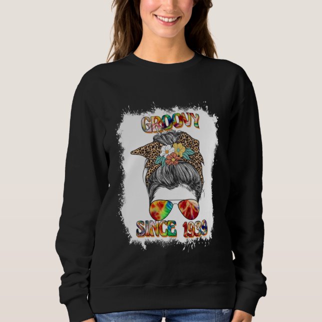 Sweatshirt Groovy Since 1939 Messy Bun Hip Retro 60s 70s (Devant)