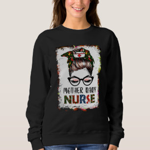 Sweatshirt Infirmière blanchie Messy Bun Père Noël Mère Nourr