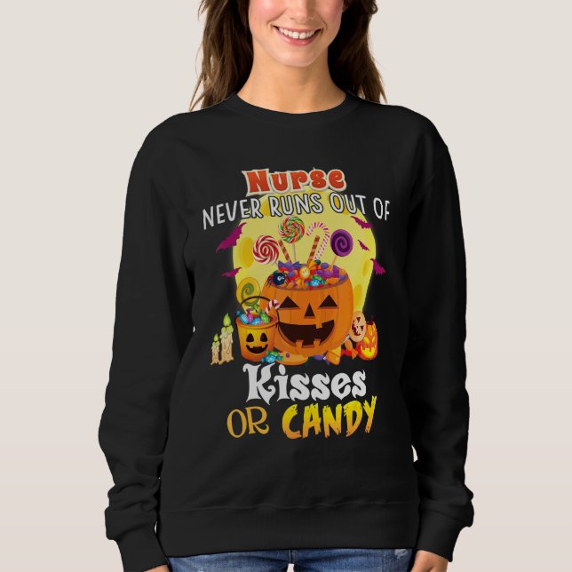 Sweatshirt Infirmière ne manque jamais de baisers ou de bonbo (Devant)