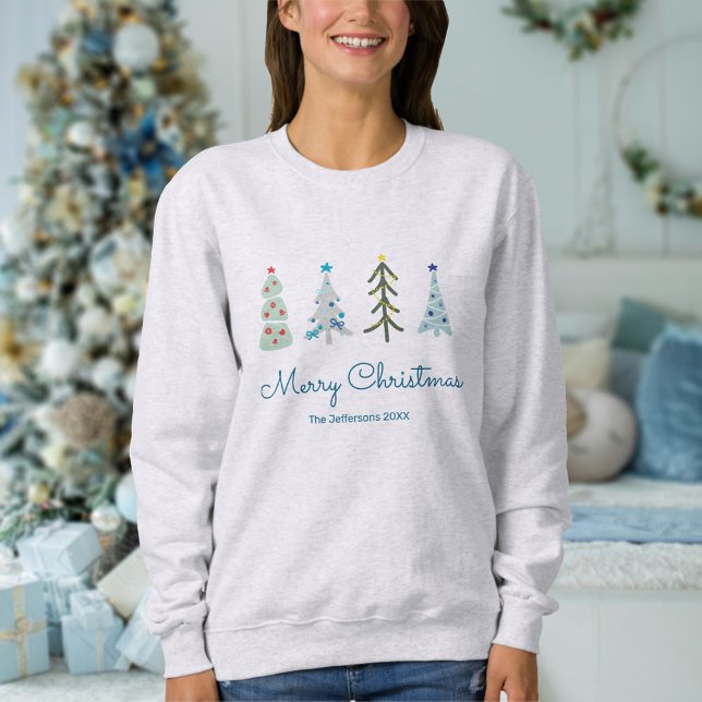 Sweatshirt Joli Noël scandinave dessiné à la main (Personalized Christmas sweatshirt with hand drawn Scandinavian Christmas trees)