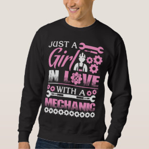 Sweatshirt Juste une fille amoureuse d'un mécanicien
